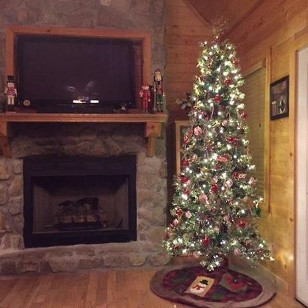 Majestic Springs Lodge Cabin McCookville Esterno foto