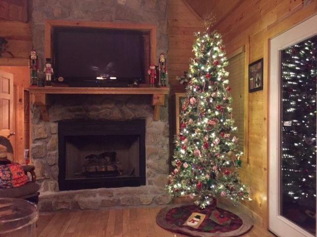 Majestic Springs Lodge Cabin McCookville Esterno foto
