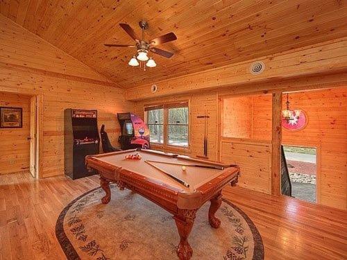 Majestic Springs Lodge Cabin McCookville Esterno foto